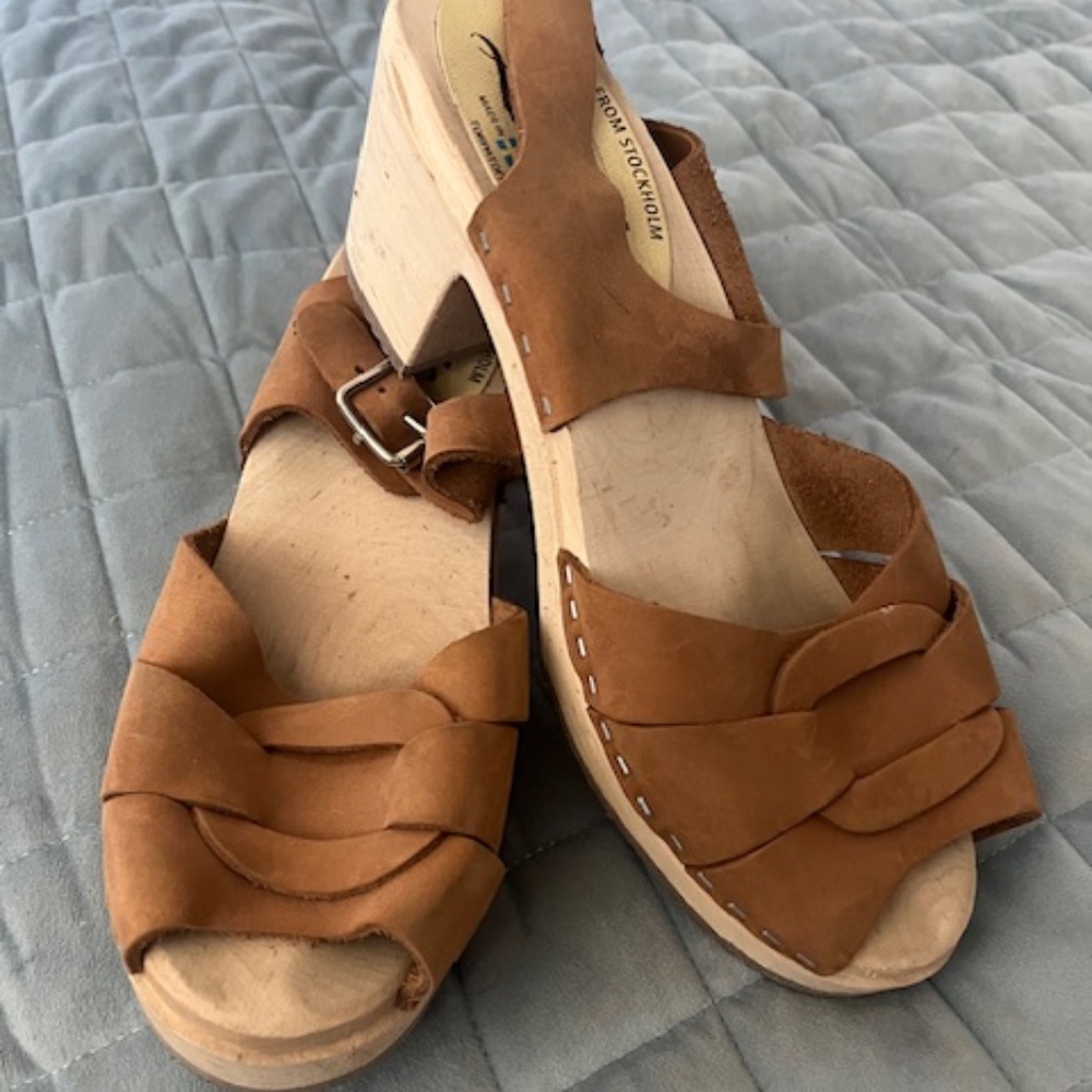 Lotta's womens size 39 peep toe high heel wooden clog nubuck leather